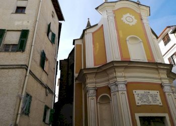 vicinanza chiesa - Trilocale piazza Giuseppe Mazzini, San Biagio della Cima - foto 3