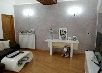 soggiorno - Trilocale piazza Giuseppe Mazzini, San Biagio della Cima - foto 10