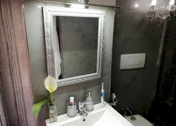 bagno - Trilocale piazza Giuseppe Mazzini, San Biagio della Cima - foto 19