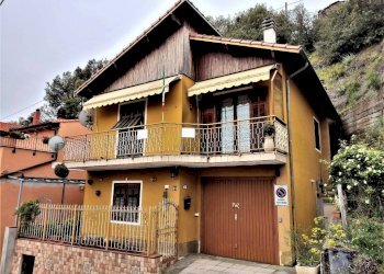 Facciata - Villa via Ginestrea, 49, Olivetta San Michele - foto 1