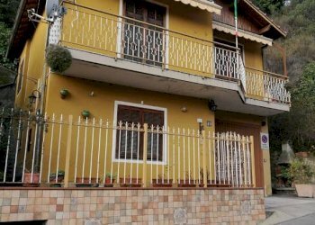 Facciata - Villa via Ginestrea, 49, Olivetta San Michele - foto 2