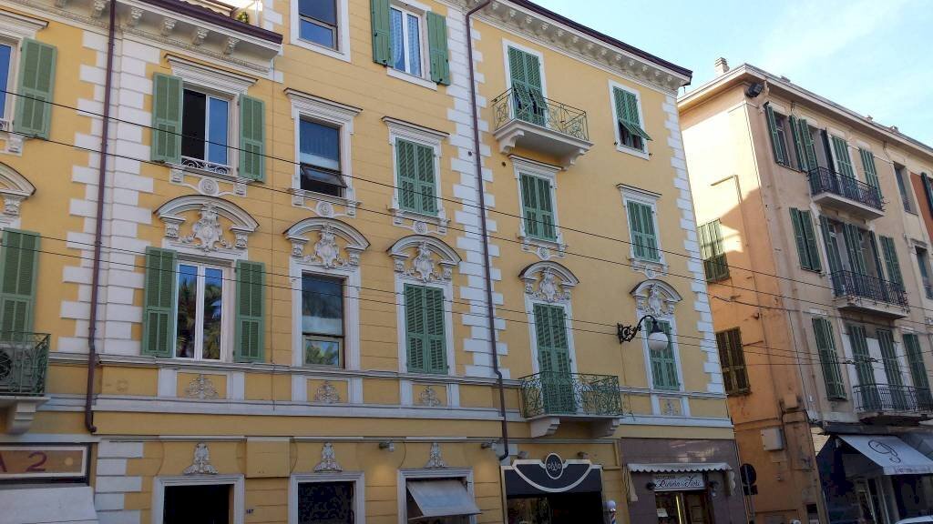 Fabbricato - Trilocale via Vittorio Emanuele II, Bordighera - foto 1