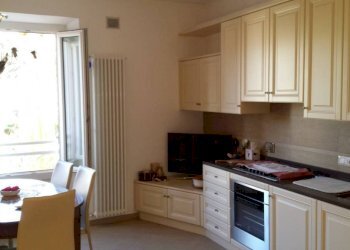 Cottura tinello - Trilocale via Vittorio Emanuele II, Bordighera - foto 4