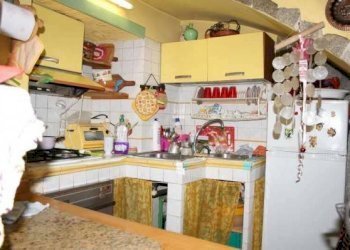 Cucina - Casa indipendente Olivetta San Michele - foto 3