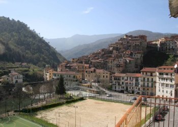 vista verso campi sportivi - Appartamento via San Rocco, Pigna - foto 29