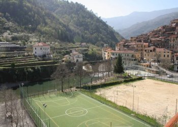 vista verso campi sportivi - Appartamento via San Rocco, Pigna - foto 30