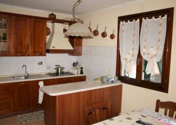 cucina - Villa via Roma, 16, San Biagio della Cima - foto 4