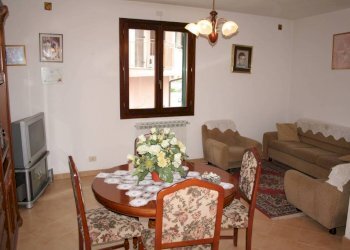 soggiorno - Villa via Roma, 16, San Biagio della Cima - foto 8