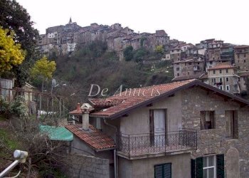 immobile - Trilocale via San Antonio, 22, Apricale - foto 1