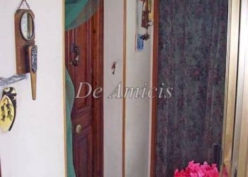 ingresso - Trilocale via San Antonio, 22, Apricale - foto 4