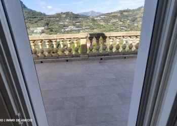 ACCESSO SU TERRAZZO - Villa Località Nofea, Vallecrosia - foto 32