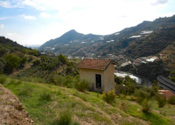 casa e terreno - Agricultural land via San Martino, Soldano - photo 2
