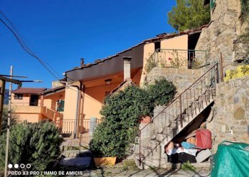 scala per sottotetto - Rustico Camporosso - foto 3
