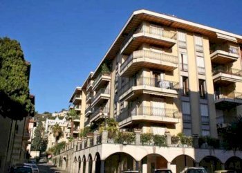 Facciata - Box via Roberto, Bordighera - foto 1