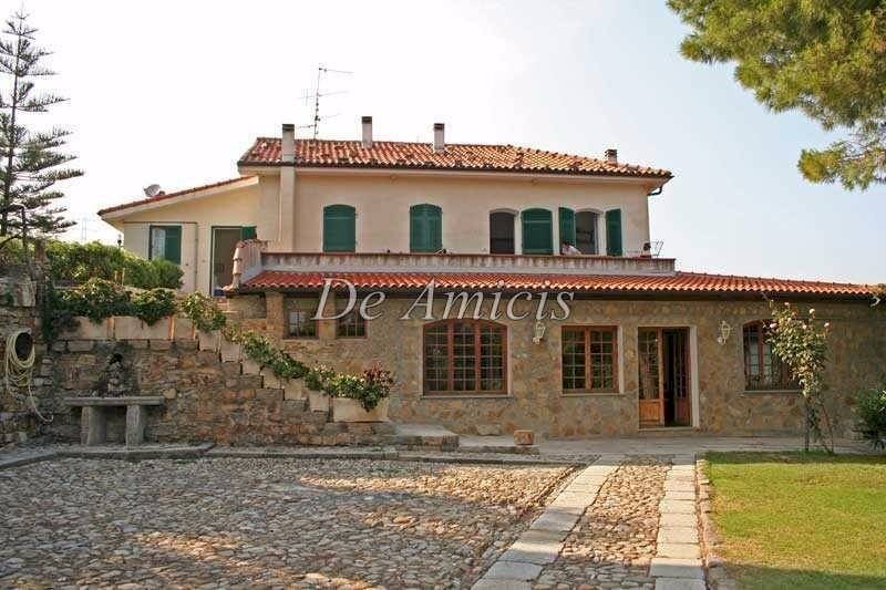 fabbricato - Attività Commerciale via Fontana Rosa, 11, Imperia - foto 1