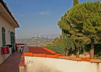 terrazzino - Attività Commerciale via Fontana Rosa, 11, Imperia - foto 12