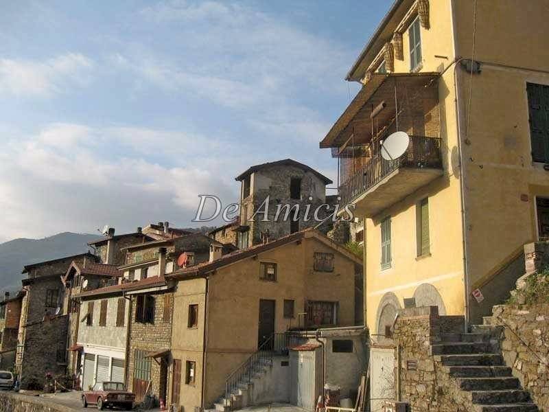 particolare apricale - Casa indipendente Apricale - foto 2