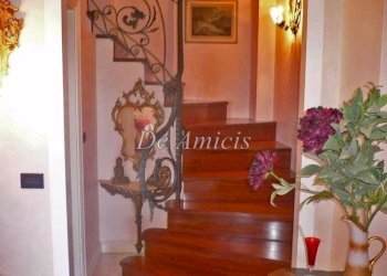 scala interna - Villa corso Guglielmo Marconi, Sanremo - foto 5