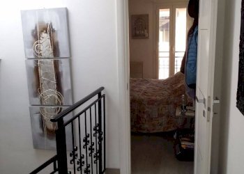 Accesso camera - Quadrilocale piazza Guglielmo Marconi, 21, Vallebona - foto 13