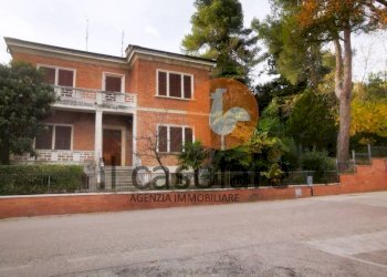 Facciata - Villa via Peschiera, 14, Cartoceto - foto 16