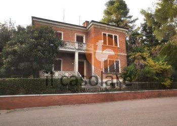 Facciata - Villa via Peschiera, 14, Cartoceto - foto 17