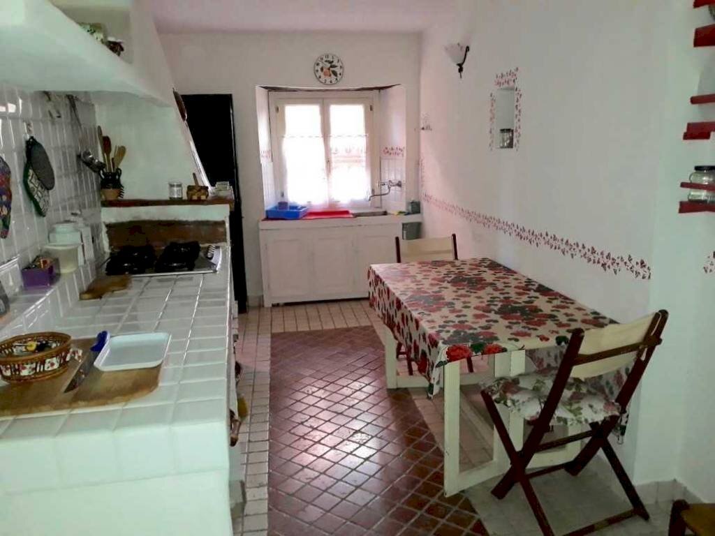 Three-room apartment via Antonio Gramsci, Vezzano Ligure - photo 2