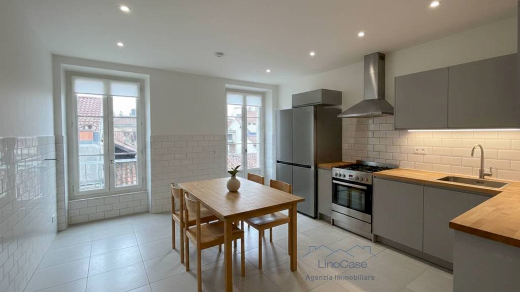 Cucina - Quadrilocale piazza Santa Maria Maggiore, 11, Mondovì - foto 3