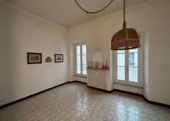 Camera da letto - Four-room apartment piazza Santa Maria Maggiore, 11, Mondovì - photo 6