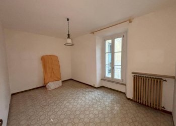 Camera da letto - Four-room apartment piazza Santa Maria Maggiore, 11, Mondovì - photo 9