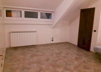 Immagine WhatsApp 2023-05-02 ore 12.18.03-26.jpg - Appartamento via Carlina  9/8, Urbe - foto 16