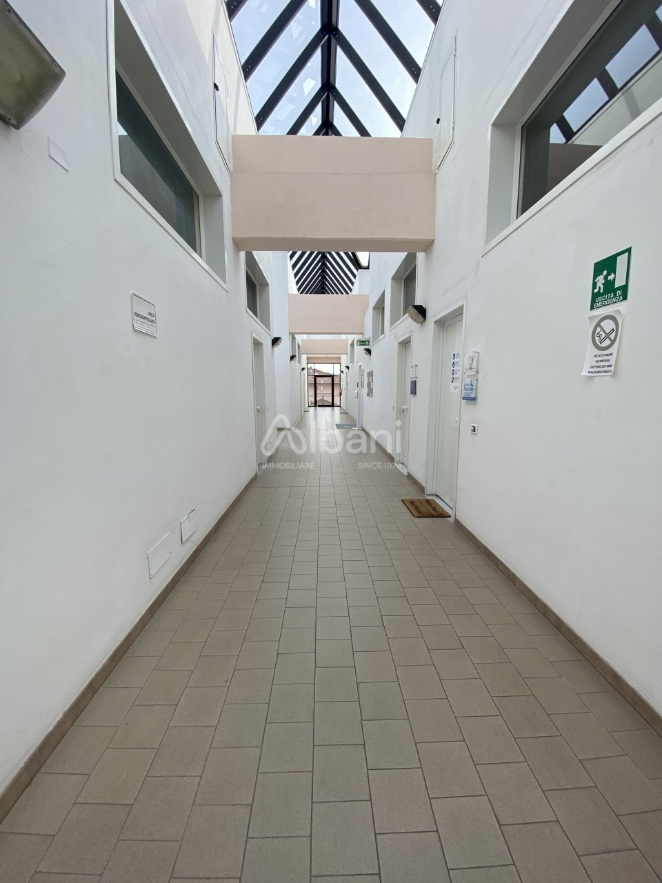 FC452_SARZANA_VENDITA_UFFICI (12).JPG - Ufficio Sarzana - foto 2