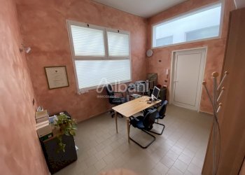 FC452_SARZANA_VENDITA_UFFICI (13).JPG - Ufficio Sarzana - foto 4