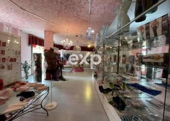 Shop Piazza de Gasperi, Casarsa della Delizia - photo 11