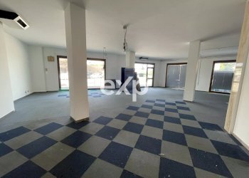 Negozio Piazza de Gasperi, Casarsa della Delizia - foto 17