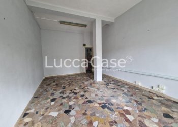 Shop Lucca (neighborhood San Filippo) - photo 1