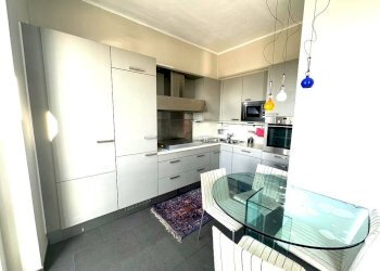 Two-room apartment Genova - photo 6