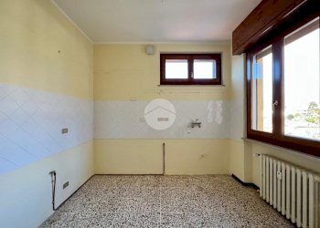 Trilocale Via torino, Lanzo Torinese - foto 9