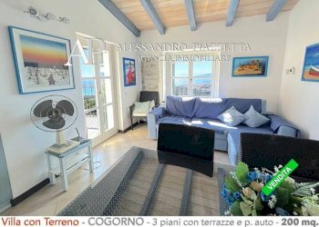 Ampio e luminoso soggiorno - Villa Cogorno - foto 1