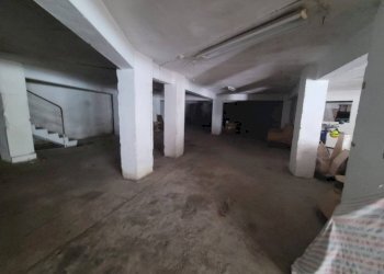 whatsapp image 2023 07 04 at 16 10 17  2 - Magazzino via turati, Savona (zona Villetta) - foto 3