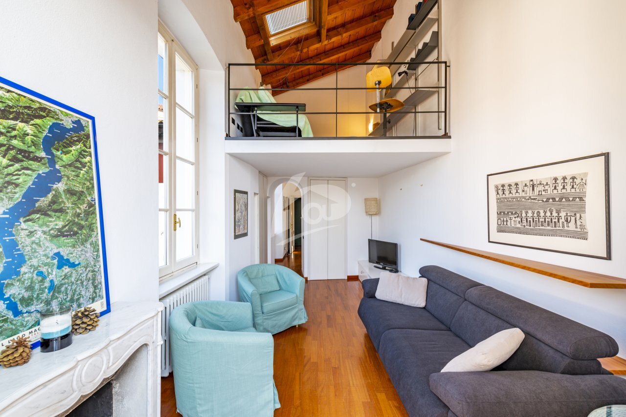SALOTTO - Three-room apartment Viale De Angeli 4, Laveno-Mombello - photo 3