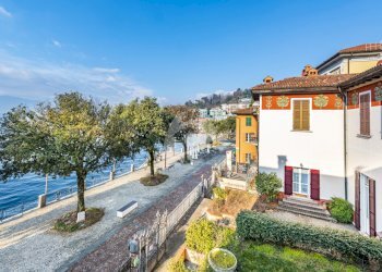 LUNGOLAGO DE ANGELI - Three-room apartment Viale De Angeli 4, Laveno-Mombello - photo 1