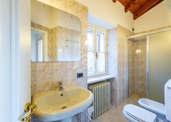 BAGNO - Three-room apartment Viale De Angeli 4, Laveno-Mombello - photo 10