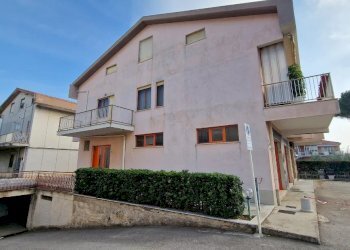 Apartment Città Sant'Angelo - photo 2