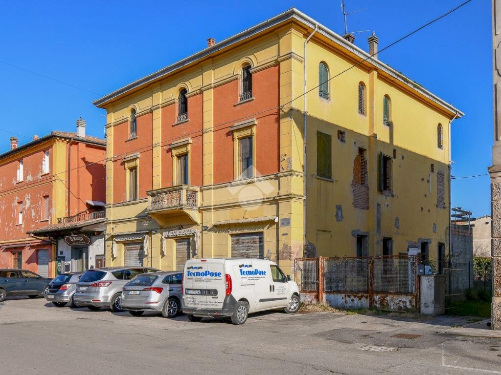 Stable - Palace Piazza della repubblica, Galliera - photo 2