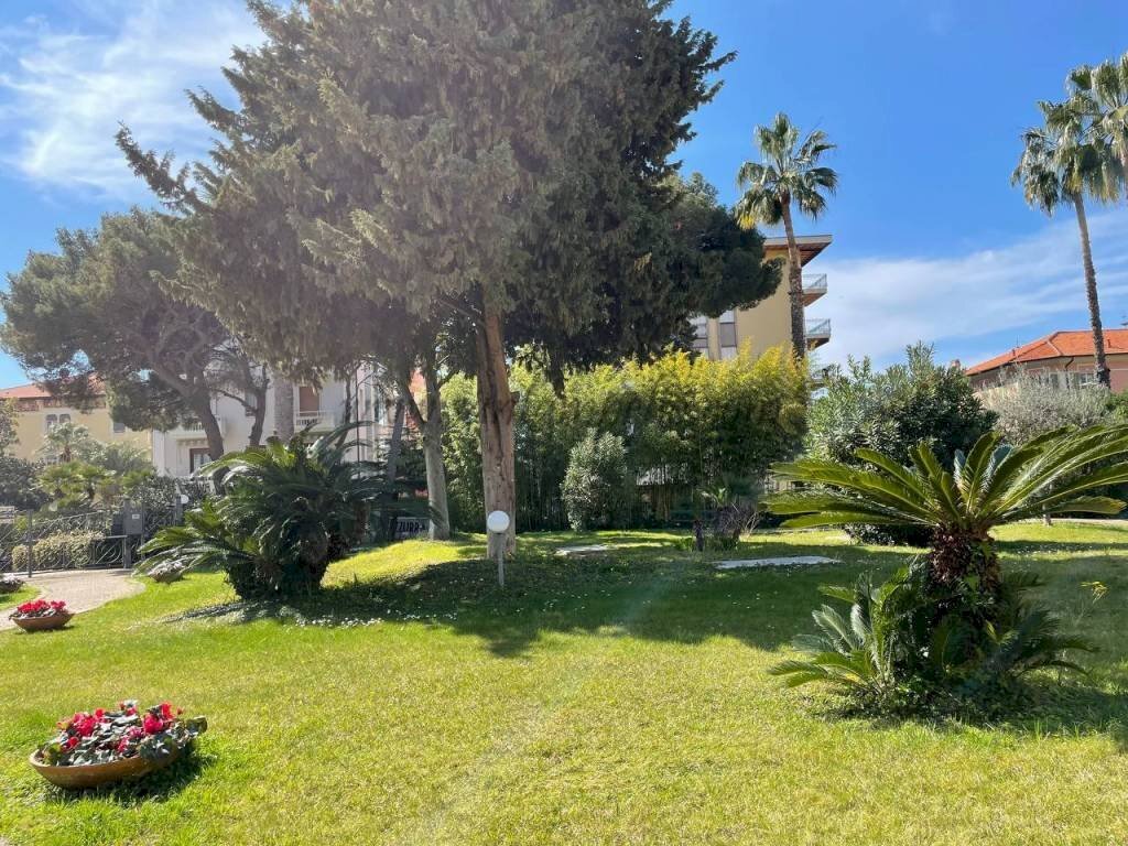 photo_5832614555346385914_y - Trilocale corso Europa, Bordighera - foto 2