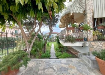 1632-ESTERNO (11) - Villa via MARCO EMILIO BASSO, Ventimiglia - photo 2