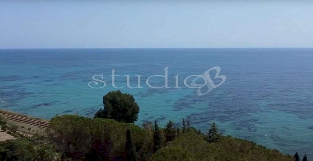 Villa via Toscanini, snc, Ventimiglia - foto 1