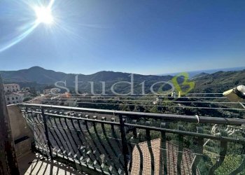 Balcone - Appartamento via Gian Tommaso Borgogno, snc, Perinaldo - foto 4