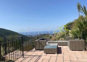 Terrazzo - Villa corso Bernardo Leone, 20Bis, Seborga - foto 1