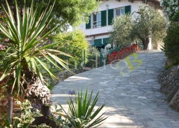 Giardino - Villa via Passo del Bandito, snc, Seborga - foto 4